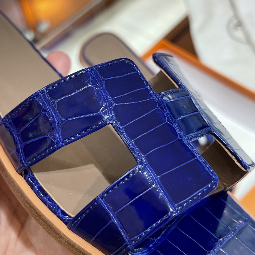 HERMES Alligator Sandals New Slippers Handmade Italian lamb sole 10 days of shipment 7T Bleu electrique