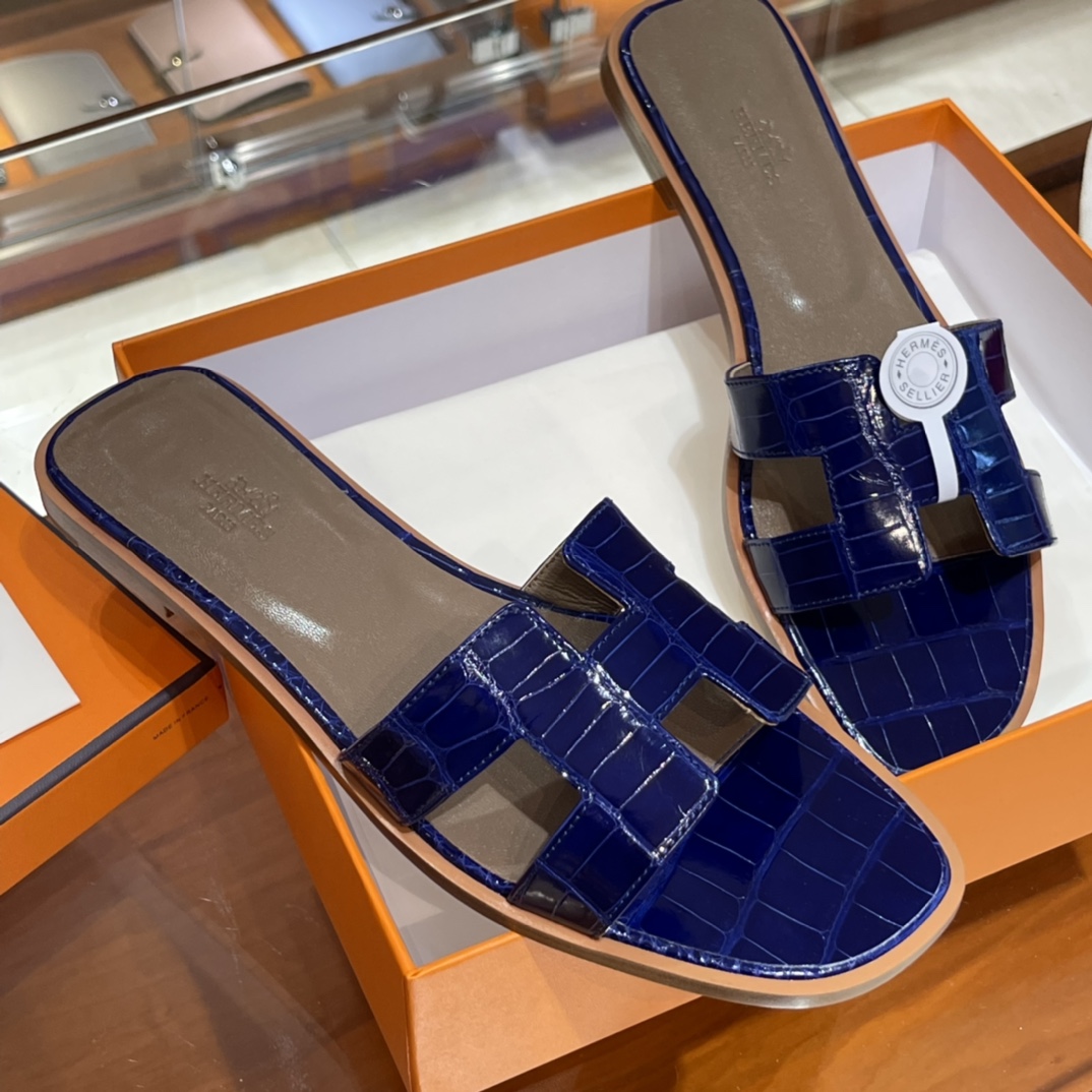 HERMES Alligator Sandals New Slippers Handmade Italian lamb sole 10 days of shipment 7T Bleu electrique