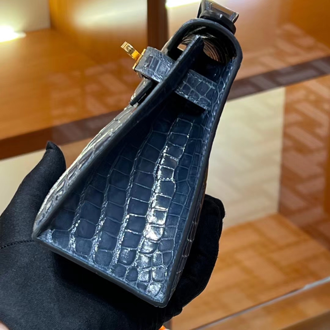 HERMES Kelly pochetto 22cm 1P Alligator GOLD Hardware HandMade