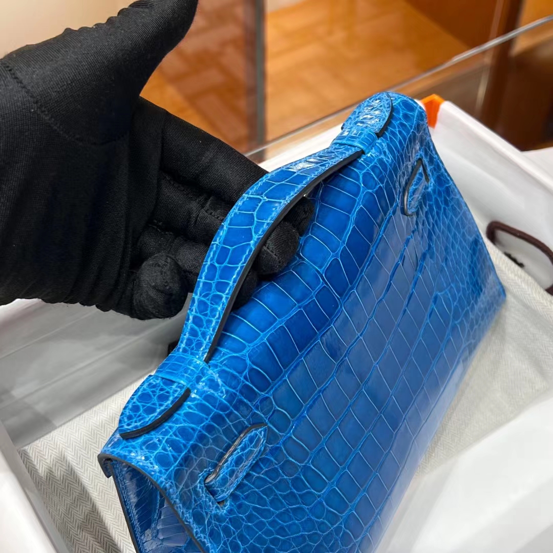 HERMES Kelly pochetto 22cm 7W Bleu Izmir  Alligator  Silvery Hardware HandMade