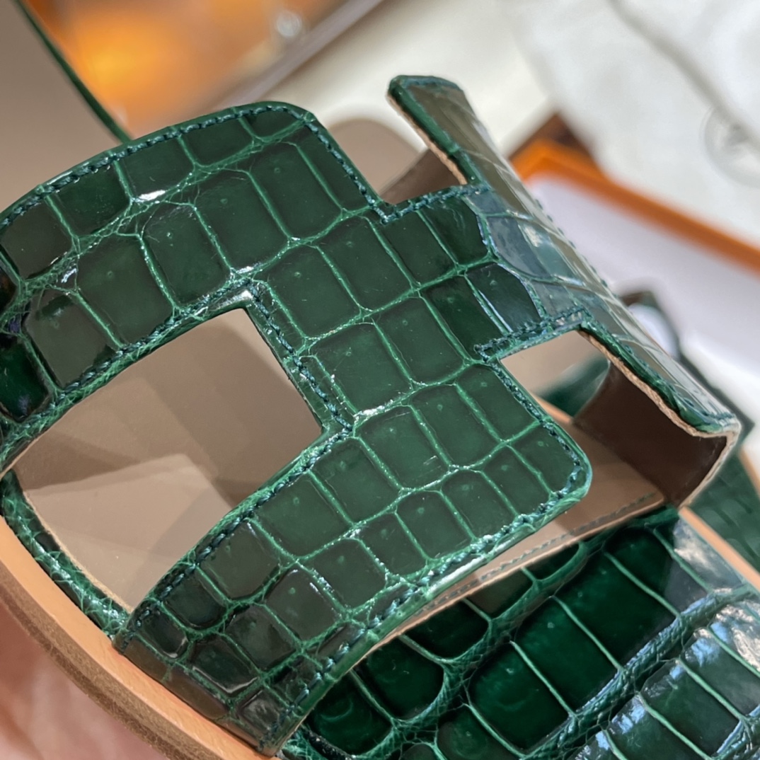 HERMES Alligator Sandals New Slippers Handmade Italian lamb sole 10 days of shipment 6Q Vert Emeraude