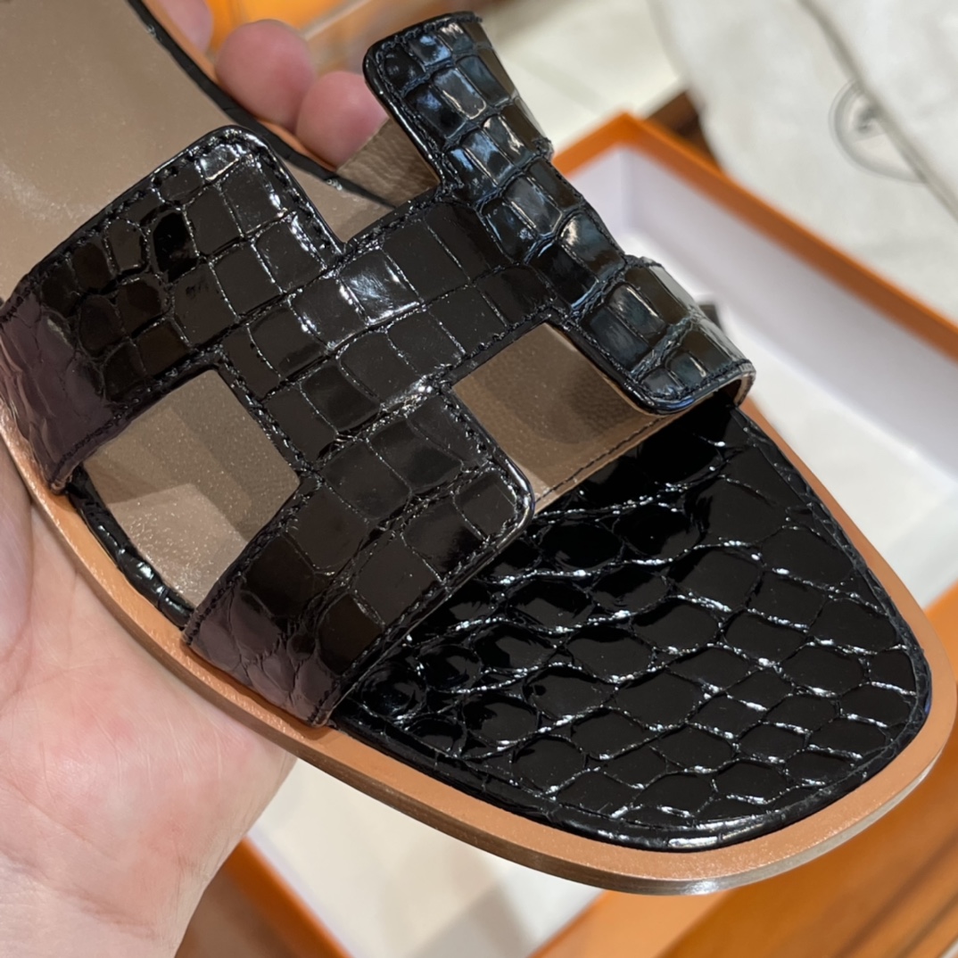 HERMES Alligator Sandals New Slippers Handmade Italian lamb sole 10 days of shipment 89 Nior