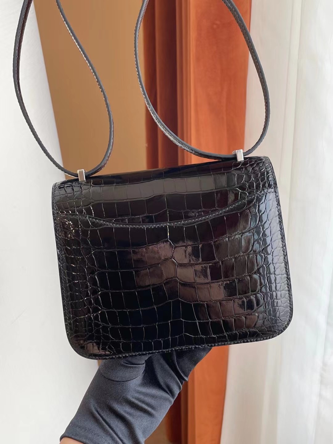 Hermes Constance 18cm 89 Noir Shiny Alligator Crocodile