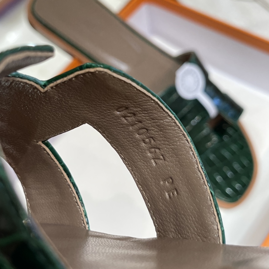 HERMES Alligator Sandals New Slippers Handmade Italian lamb sole 10 days of shipment 6Q Vert Emeraude