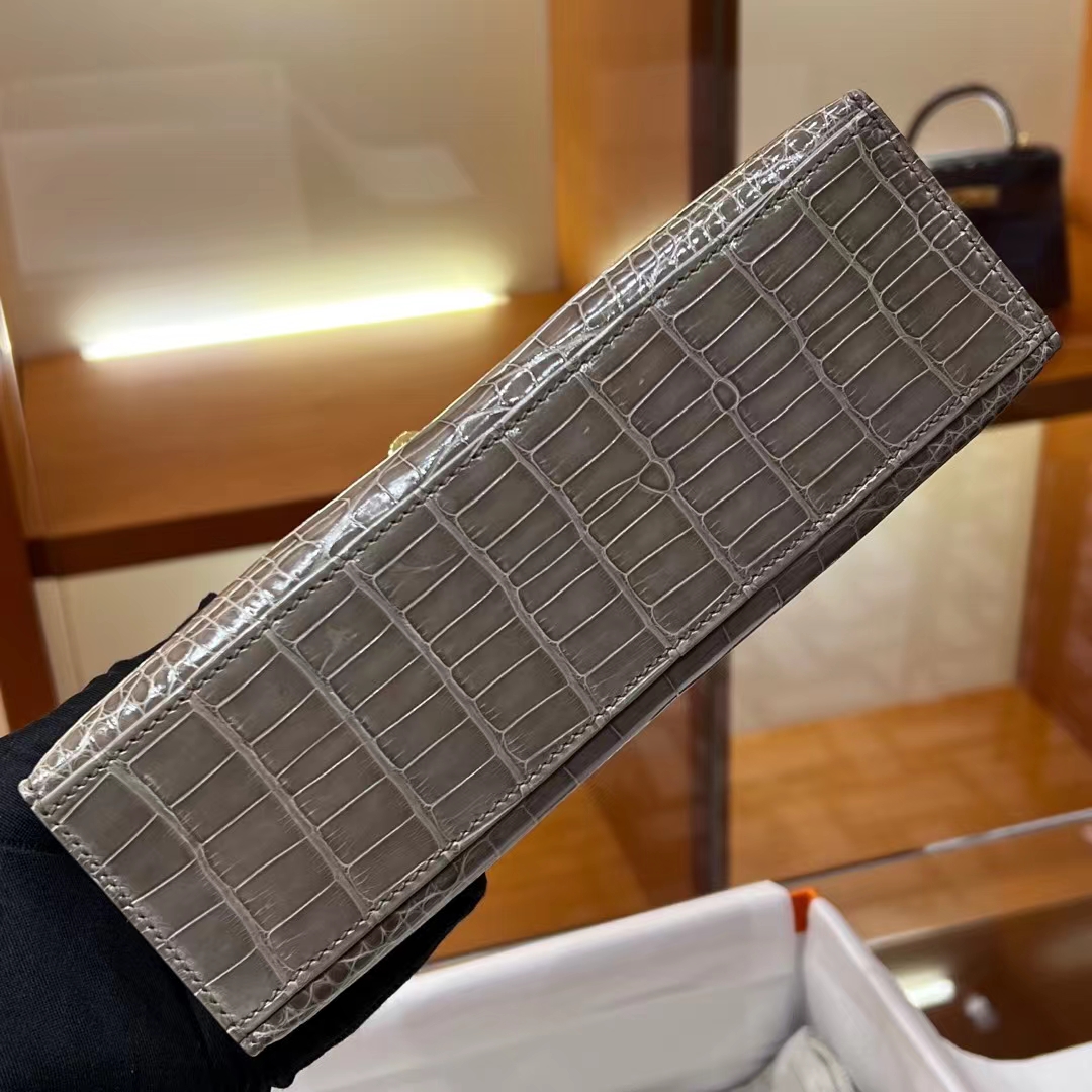 HERMES Kelly pochetto 22cm 8C Gri Elephant  Alligator GOLD Hardware HandMade