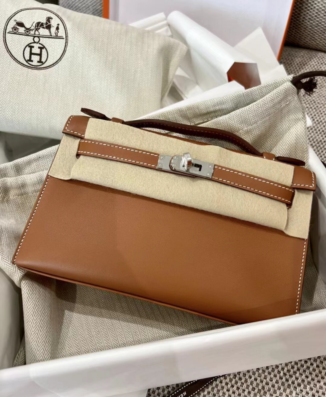 HERMES Kelly Pochette 22CM CK37 Gold Swift GHW Full handmade fatory