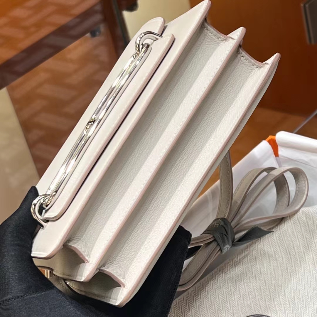 HERMES Roulis 18CM Togo 10 Craie Silvery Hardware HandMade