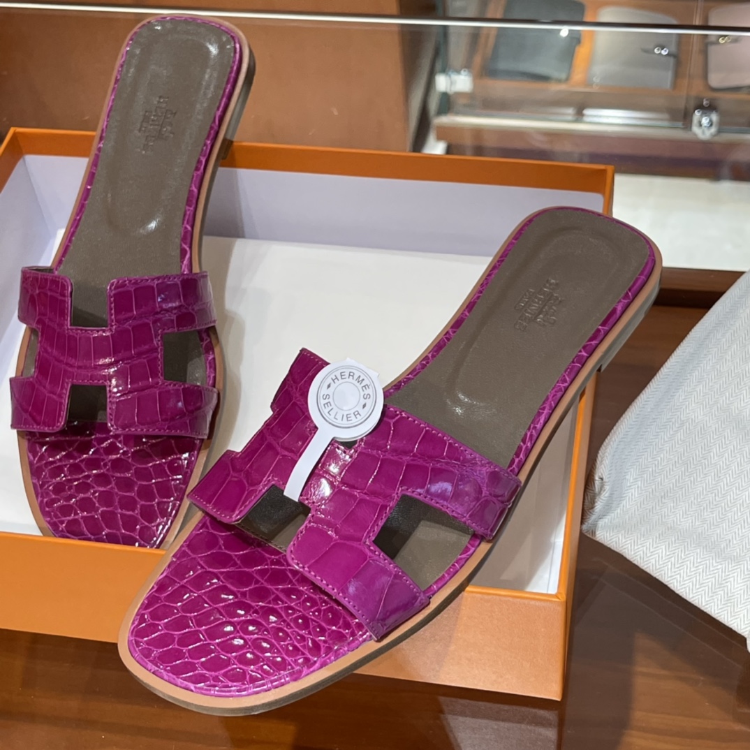 HERMES Alligator Sandals New Slippers Handmade Italian lamb sole 10 days of shipment 5J Fushsia