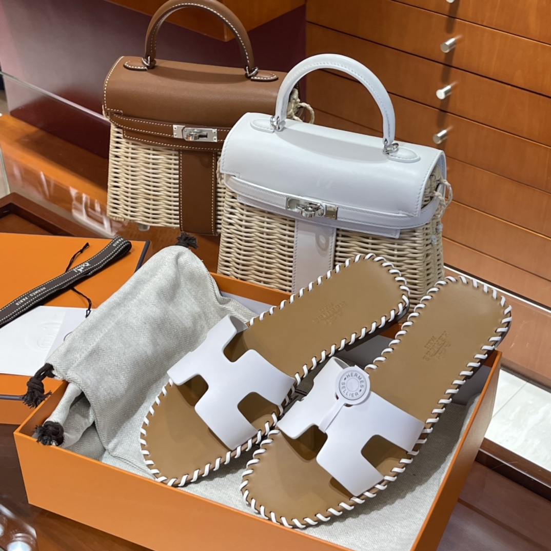 HERMES Sandals New Slippers Handmade Italian lamb sole 10 days of shipment 01 Blanc