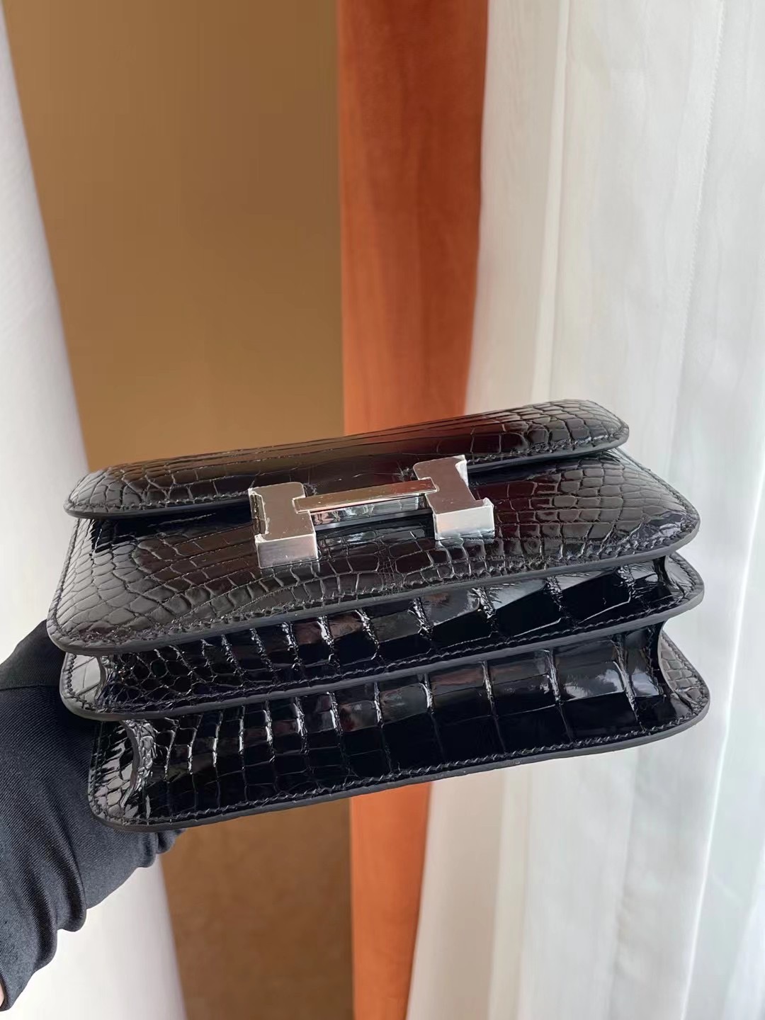 Hermes Constance 18cm 89 Noir Shiny Alligator Crocodile
