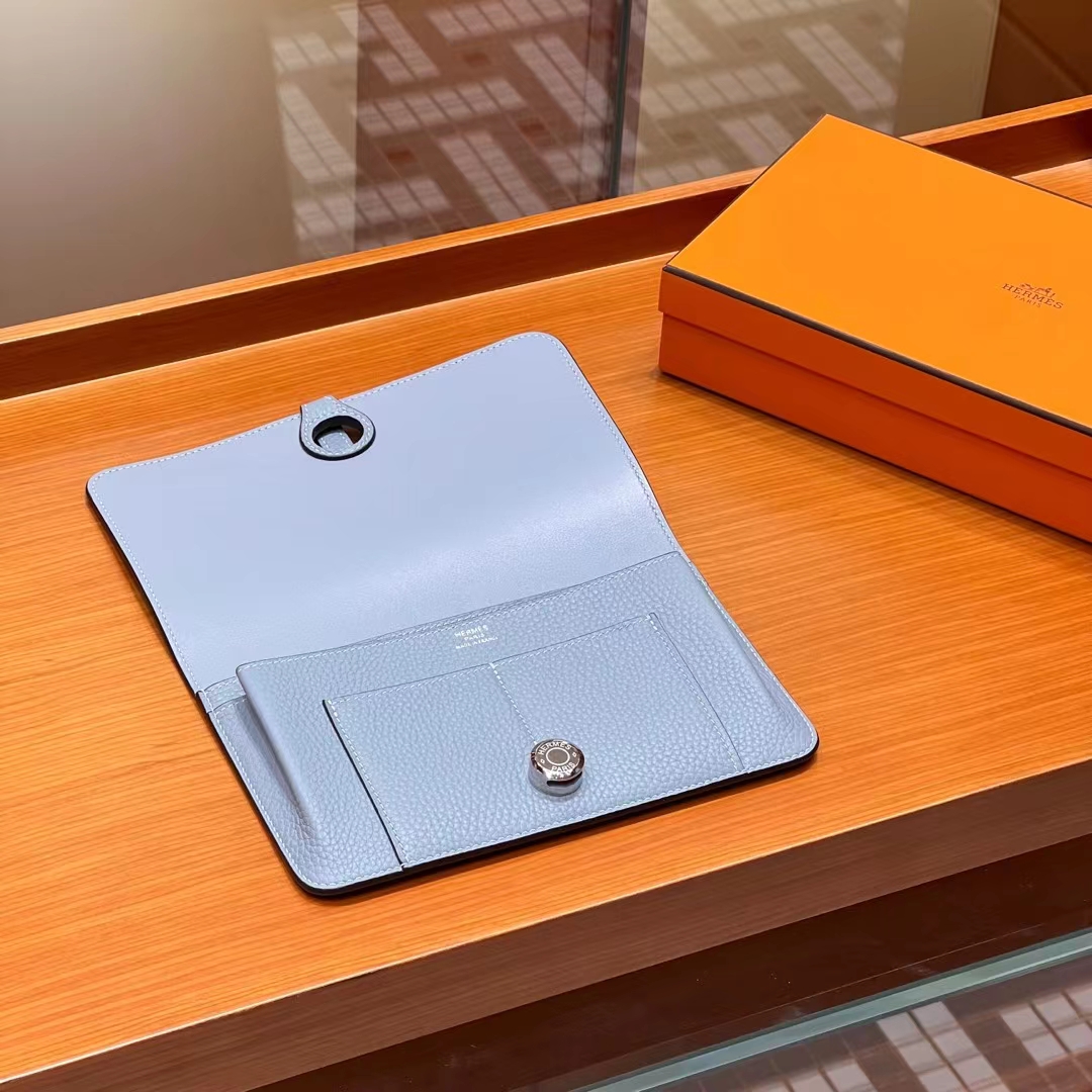 HERMES Wallet  Dogon J7 Bleu Un Alligator Full handmade