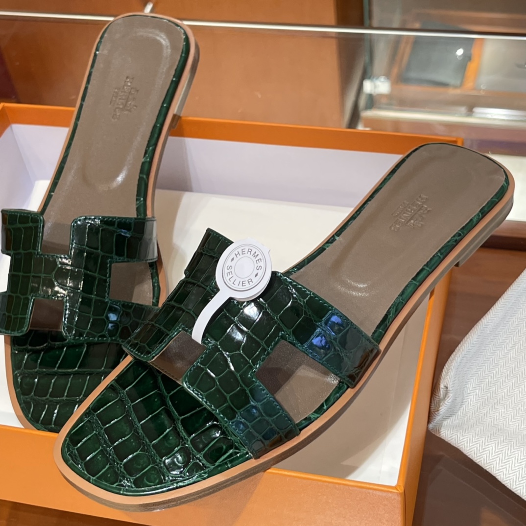 HERMES Alligator Sandals New Slippers Handmade Italian lamb sole 10 days of shipment 6Q Vert Emeraude