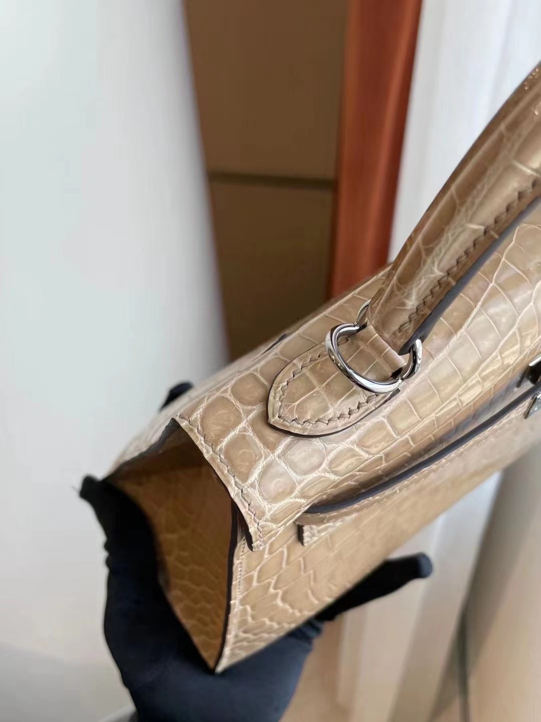 Hermes Kelly 28CM Shiny Crocodile Niloticus PHW