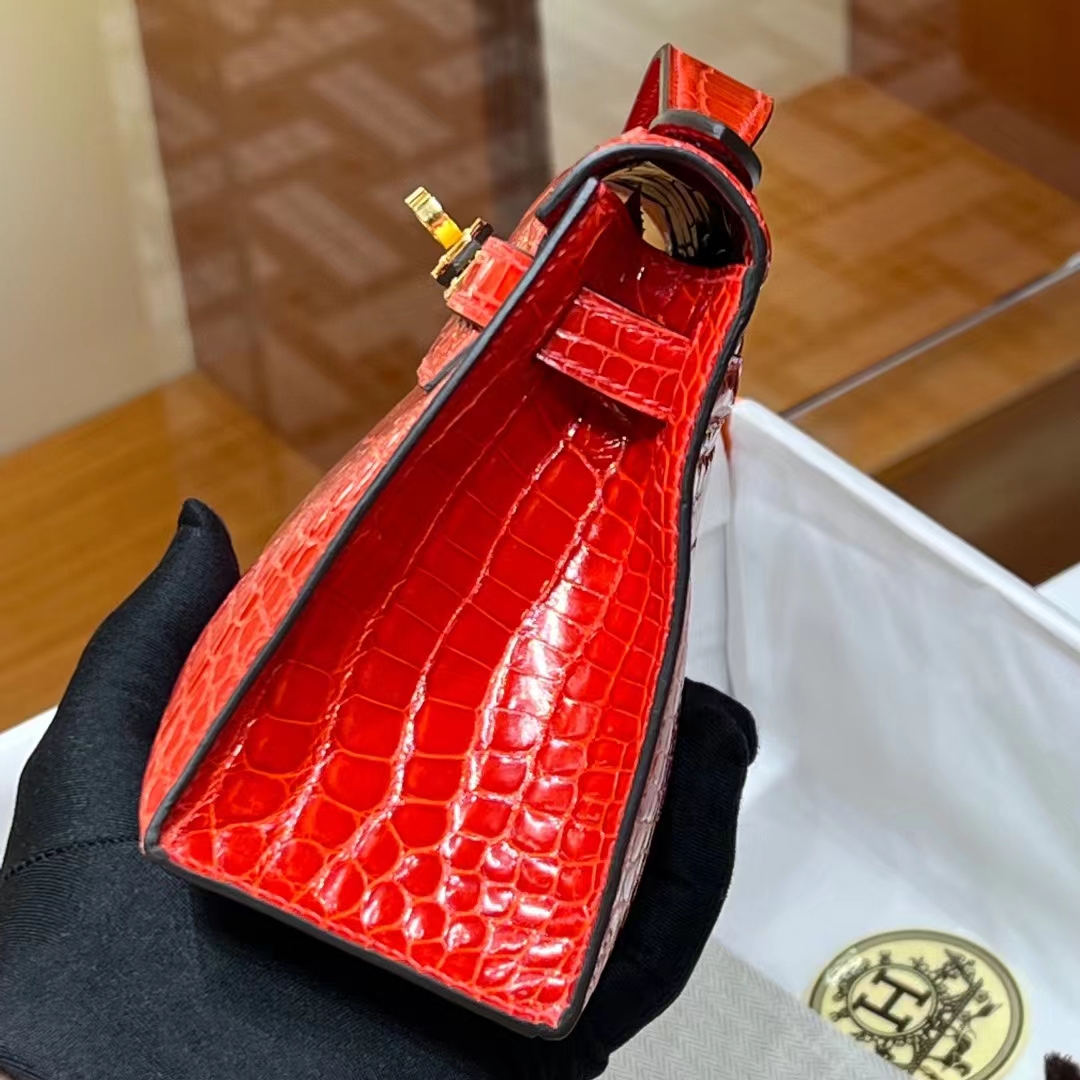 HERMES Kelly pochetto 22cm S5 Rouge Tomate Alligator GOLD Hardware HandMade