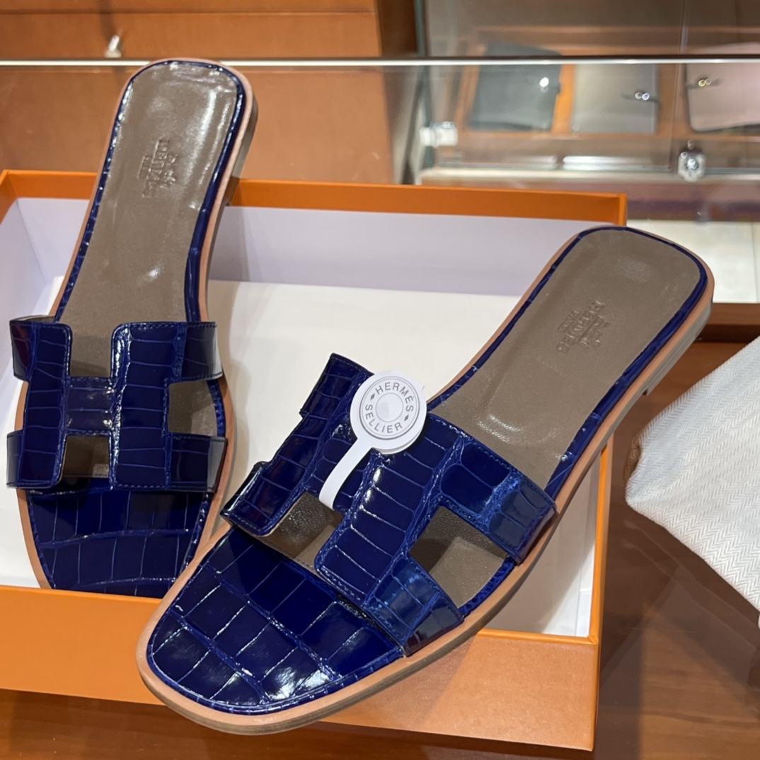 HERMES Alligator Sandals New Slippers Handmade Italian lamb sole 10 days of shipment 7T Bleu electrique