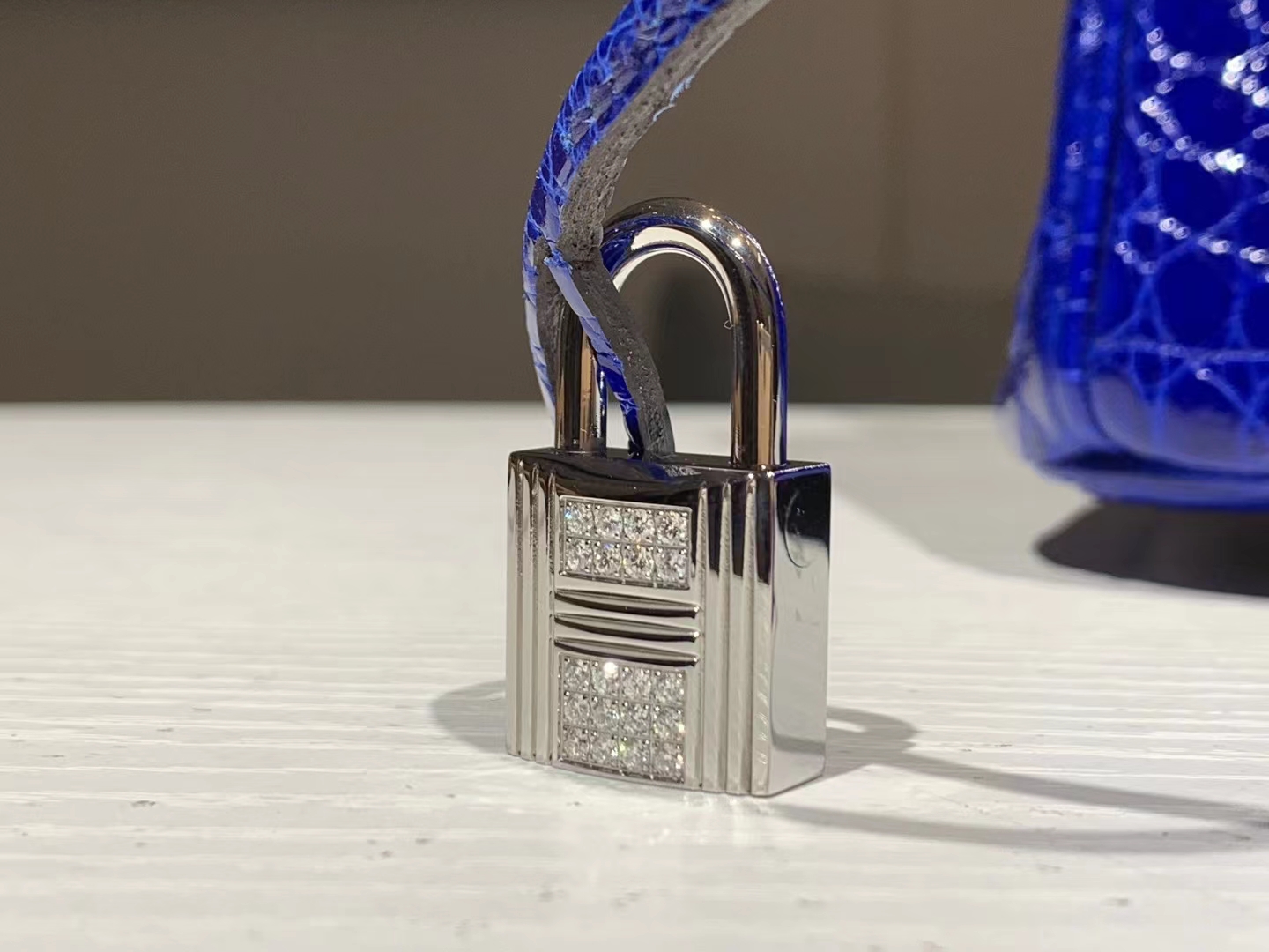 HERMES Factory Birkin 30CM  Alligator 7T Bleu electrique Full handmade hardware with real diamonds