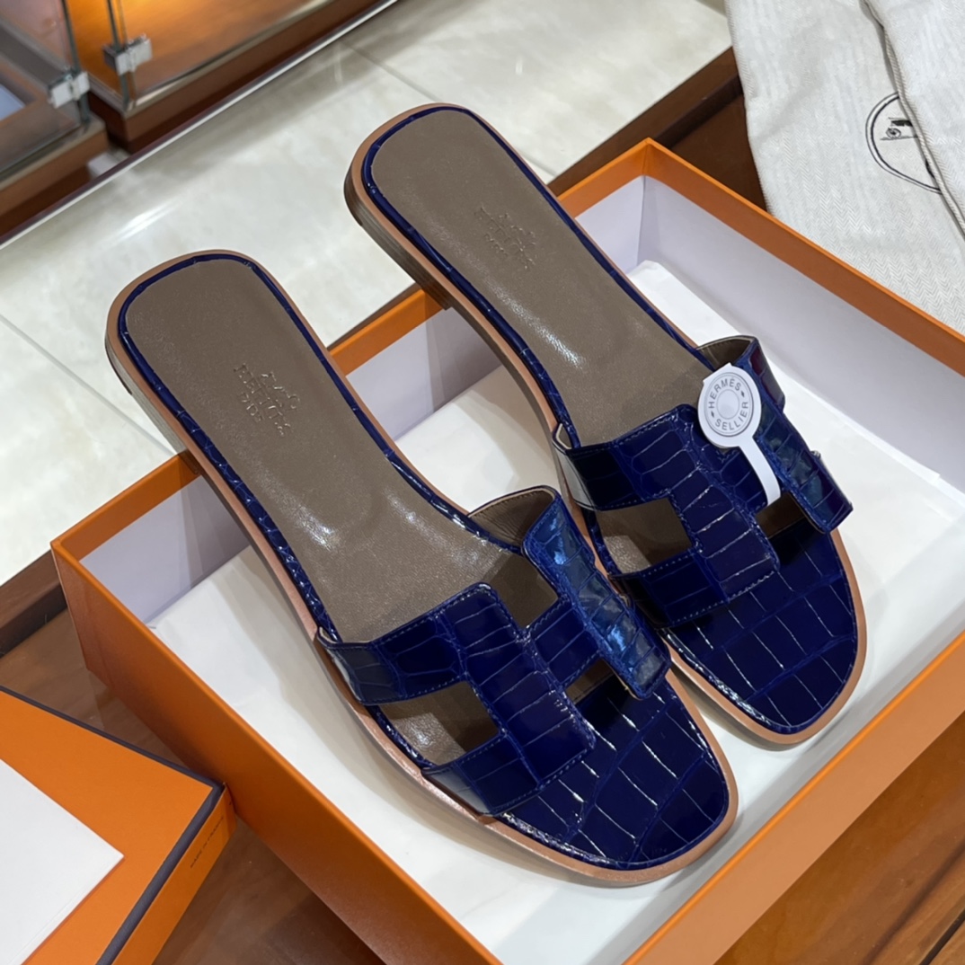 HERMES Alligator Sandals New Slippers Handmade Italian lamb sole 10 days of shipment 7T Bleu electrique
