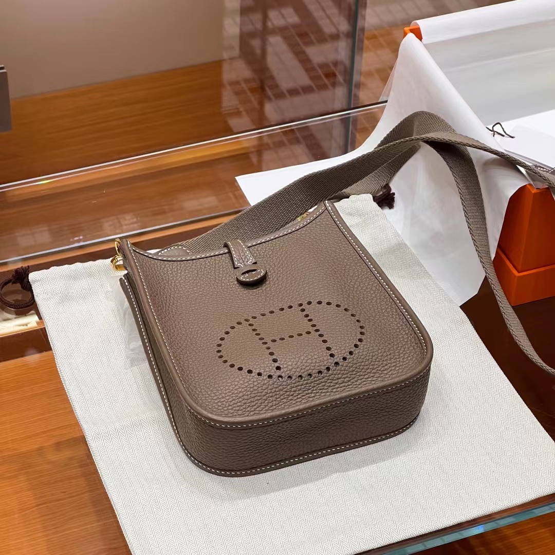 HERMES Mini Evelyne 8C Gri Elephant  Full handmade Evelyne Fatory 17x18x5.5cm