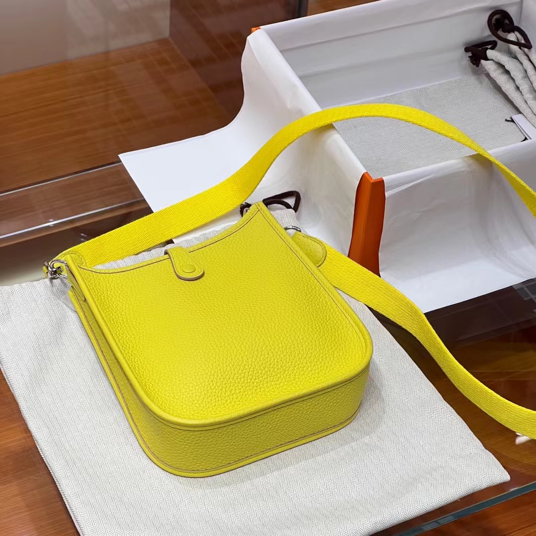 HERMES Mini Evelyne 9N Full handmade Evelyne Fatory 17x18x5.5cm