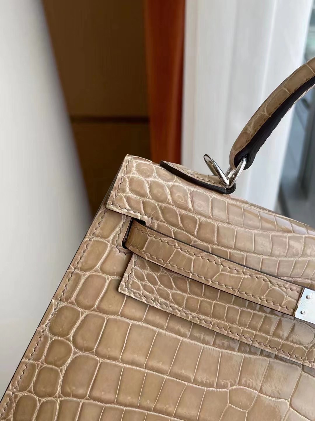 Hermes Kelly 28CM Shiny Crocodile Niloticus PHW