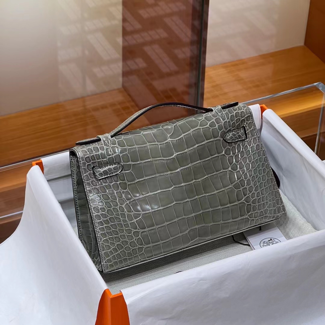 HERMES Kelly Pochette Alligator 81 Gris Tourterelle Full handmade 22x14x7cm 【God Factory】 Factory